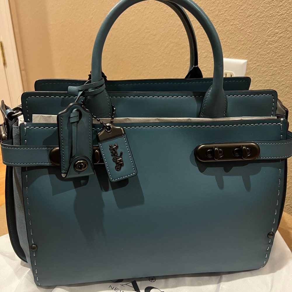 NWT Coach Double Swagger in Chambray/Black Copper
